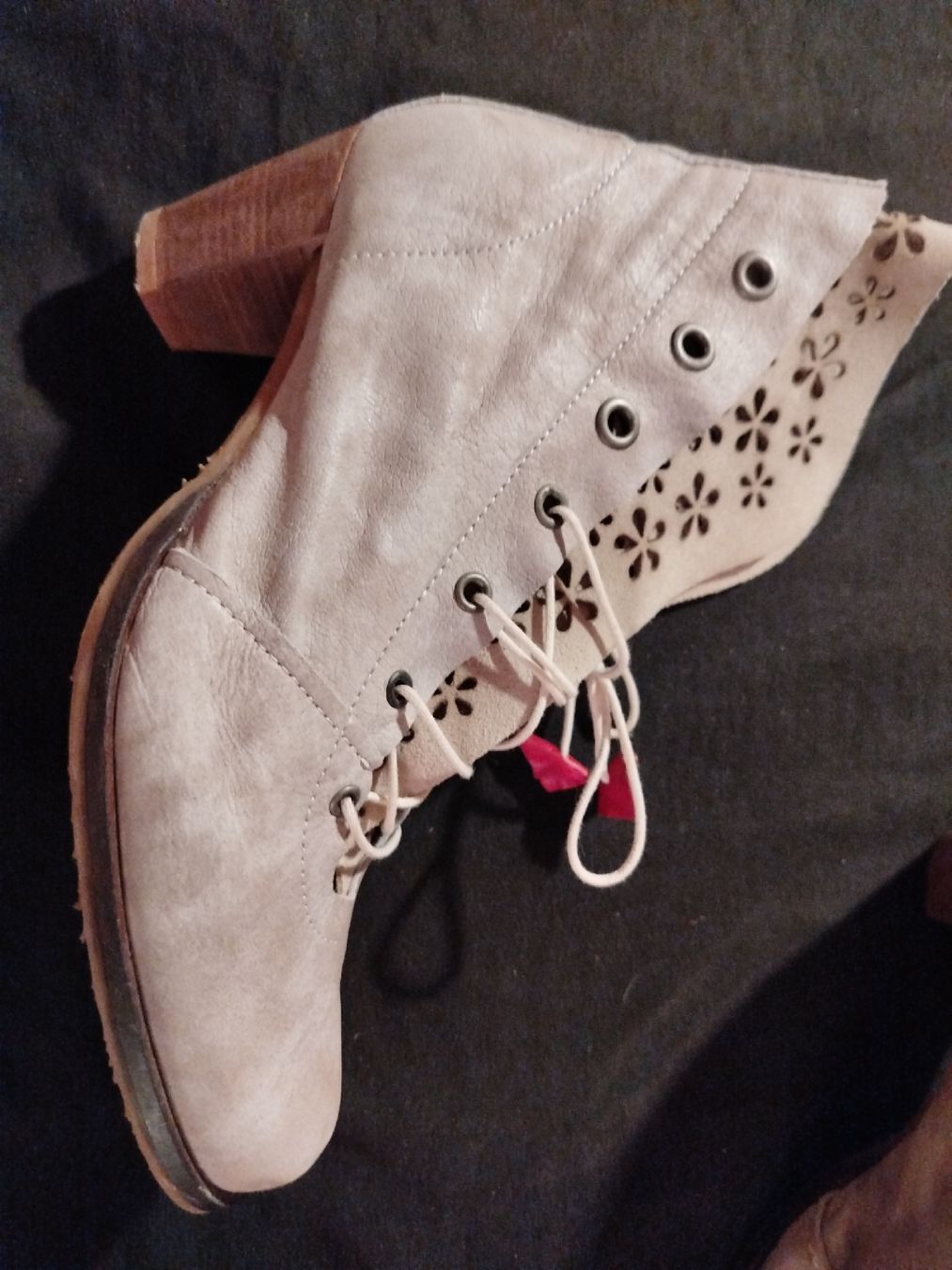 Damenschuhe: bottines DKODE fleuries – Gebraucht aus Sonvilier von lesW 1