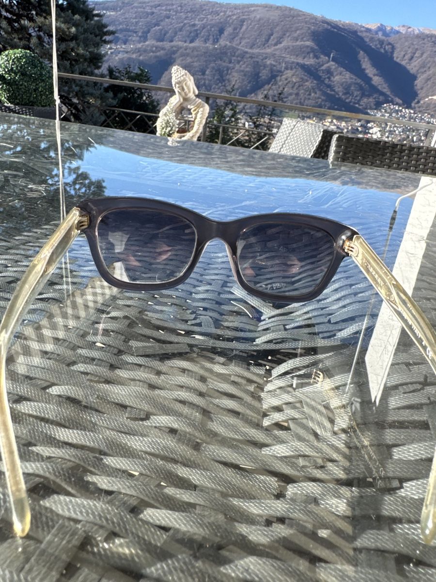 Burberry Occhiali & Lenti: Burberry Sonnenbrille – Usato da Vezia venduto da sidu03 3