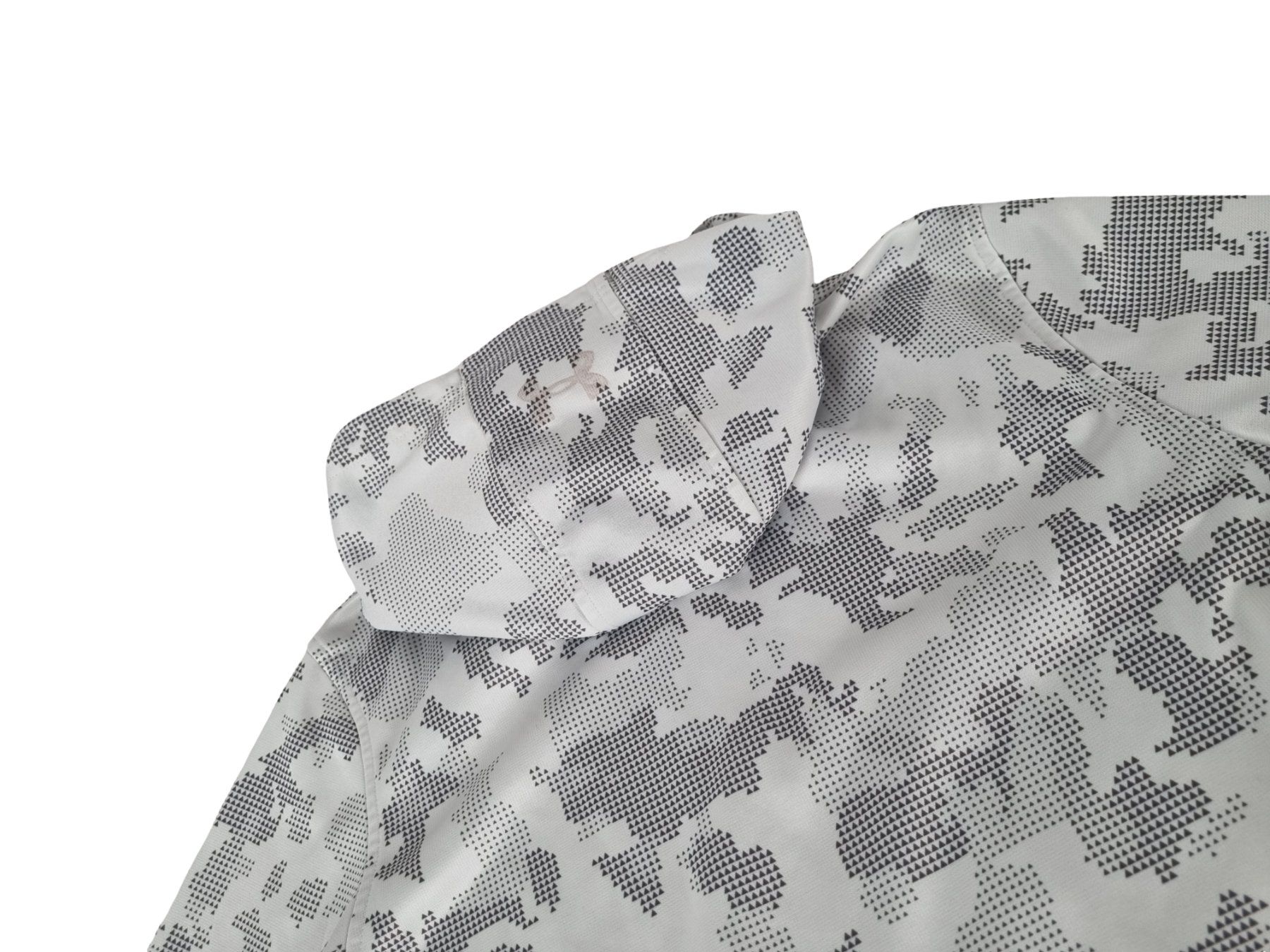 Pulls & Sweat-shirts: UNDERARMOUR Pullover Weiss – D'occasion à Wangen b. Olten par Restwert_Wangen 3