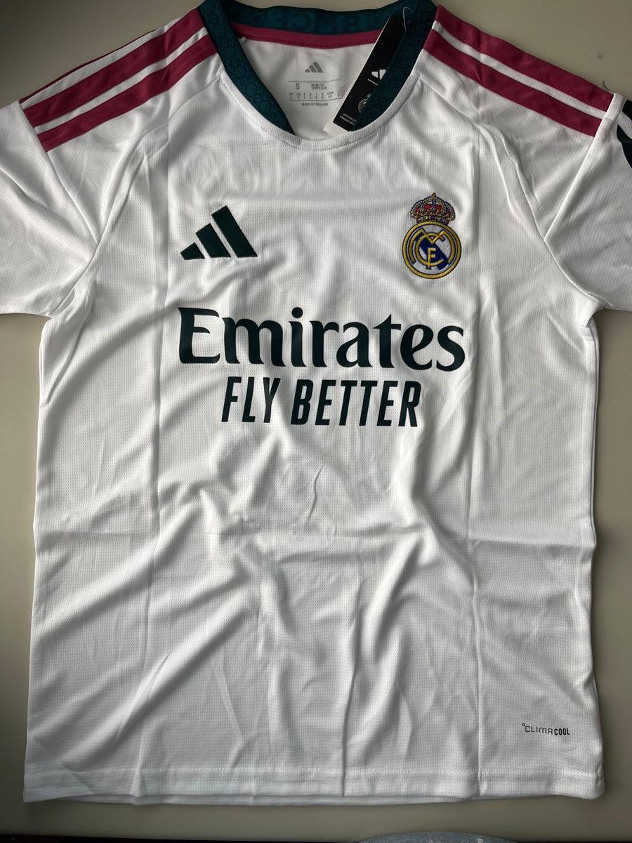Maillots de corps & Pantalons: Mbappé Trikot Real Madrid – Neuf avec emballage d'origine à Biel/Bienne par Husseinsheikho 1