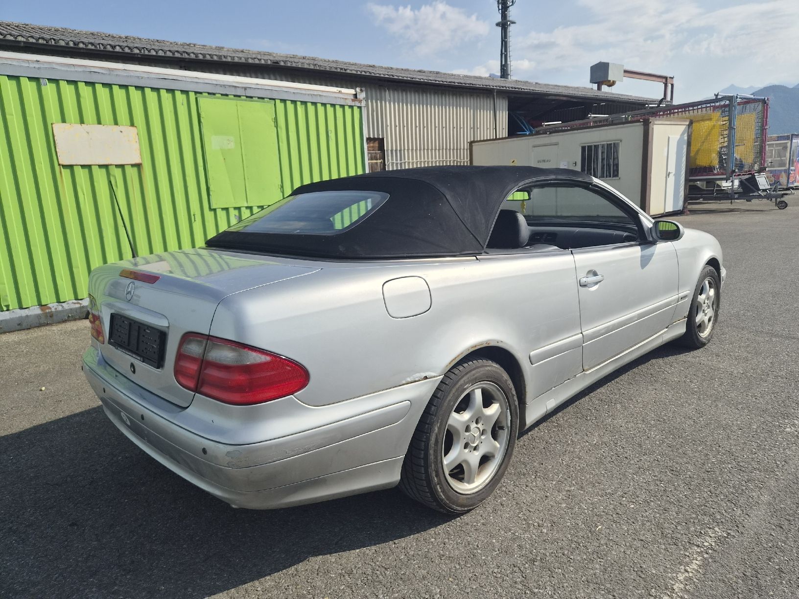 Mercedes-Benz Autos: Mercedes-Benz CLK200 Cabriolet  – Défectueux à Montreux par PremerlServices 1