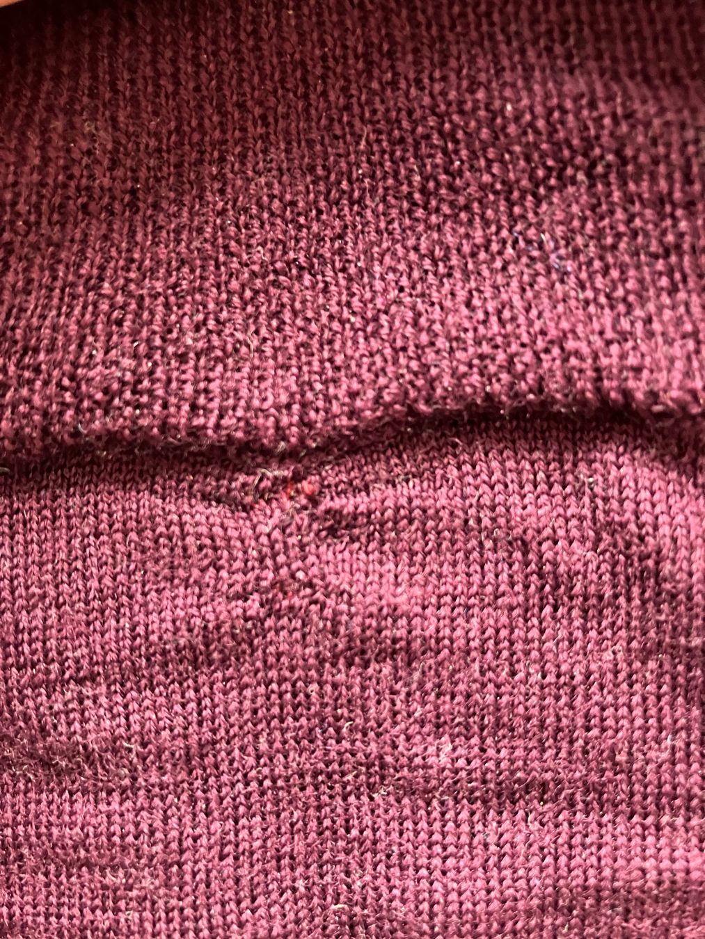 Gap Maglioni & Felpe: GAP Rollkragenpullover Bordeaux aus Merinowolle, Gr. S – Usato da Thalwil venduto da ansae17 4