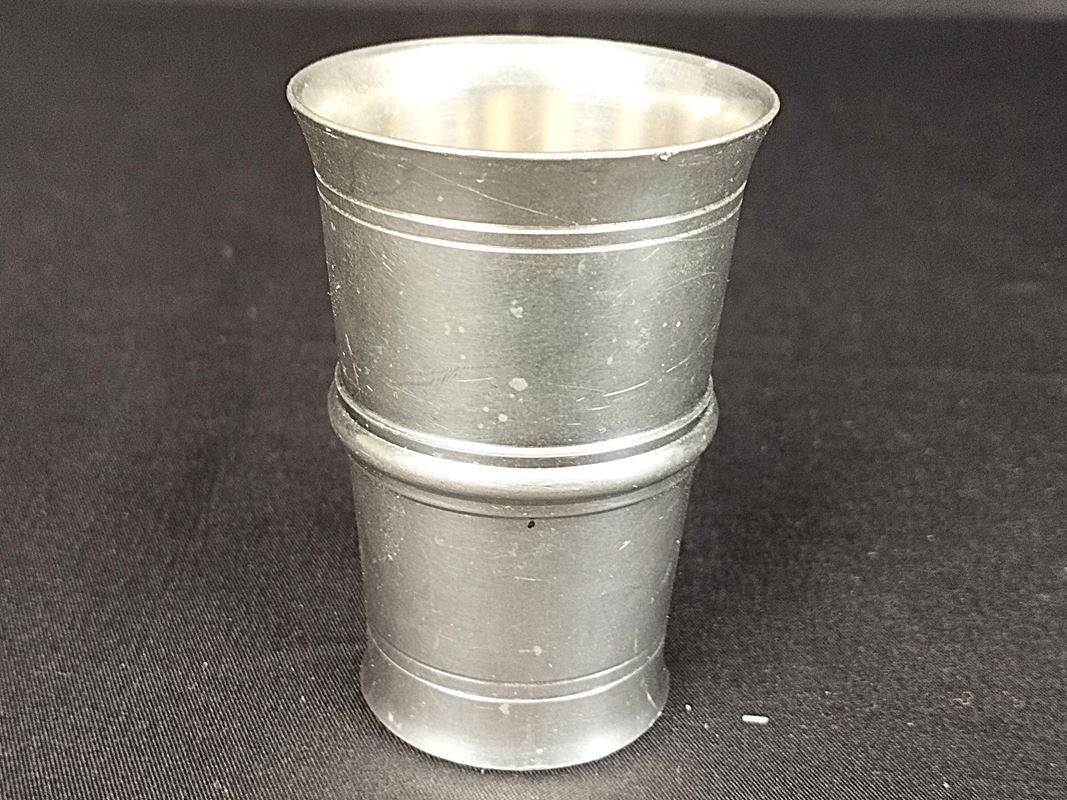 Sigg Tasses: SIGG Feinzinn Schnappsbecher – D'occasion à Schübelbach par Restwert_Schubelbach