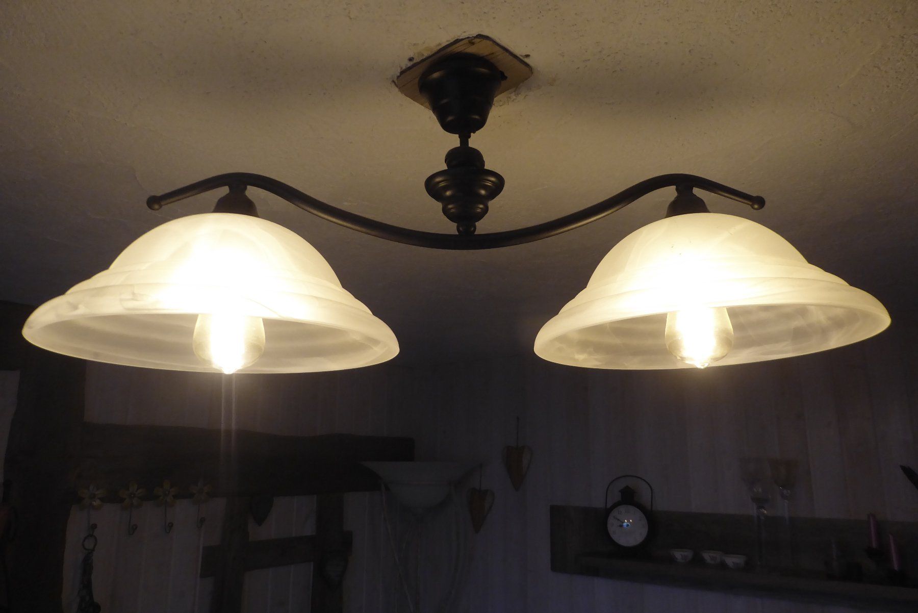 Lampen: Sehr schöne Lampe – Gebraucht aus Sargans von Benziner