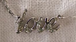 "LOVE" SWAROVSKI HALSKETTE
