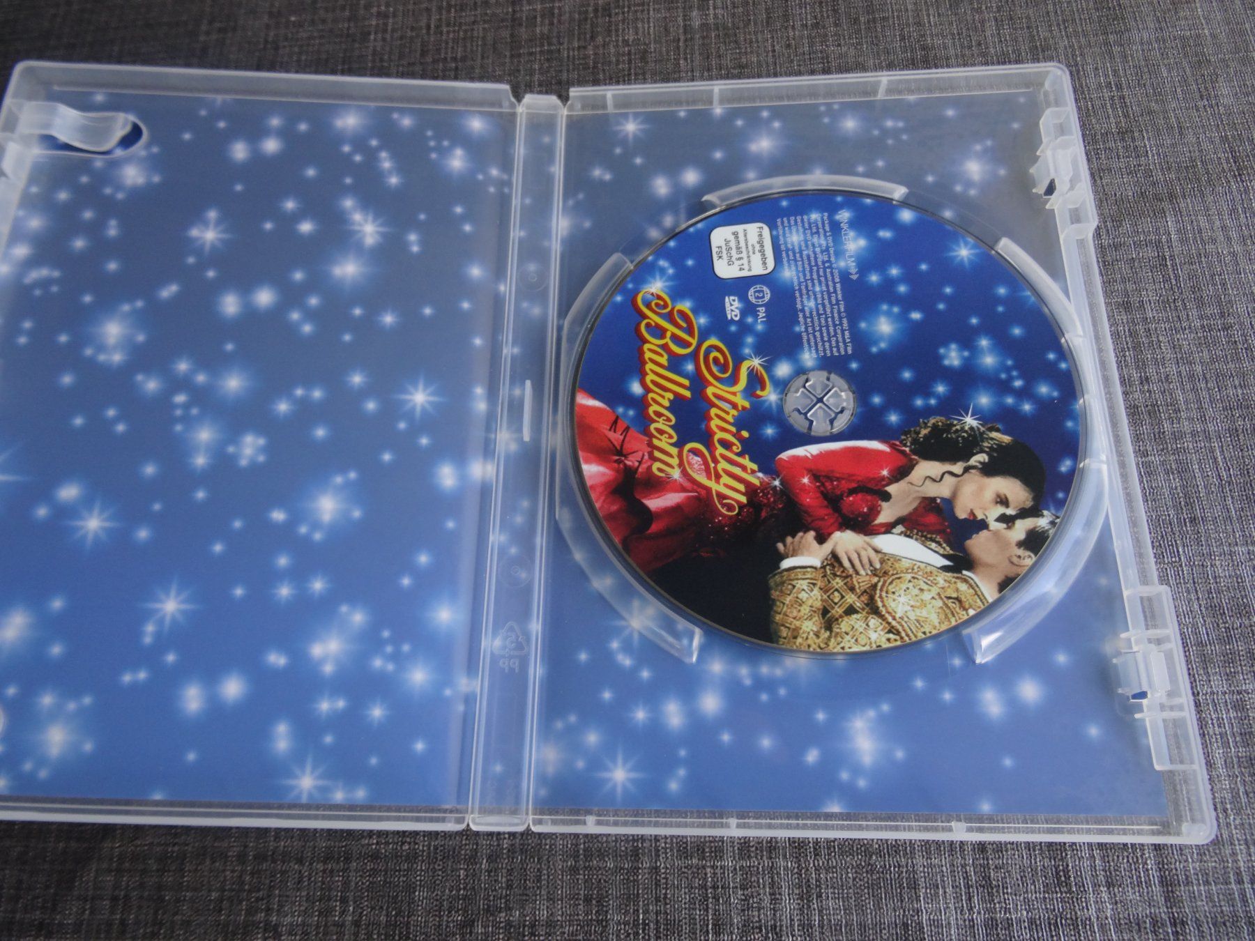 Alle DVDs: DVD Strictly Ballroom – Gebraucht aus Olten von Disc-Verkauf 2