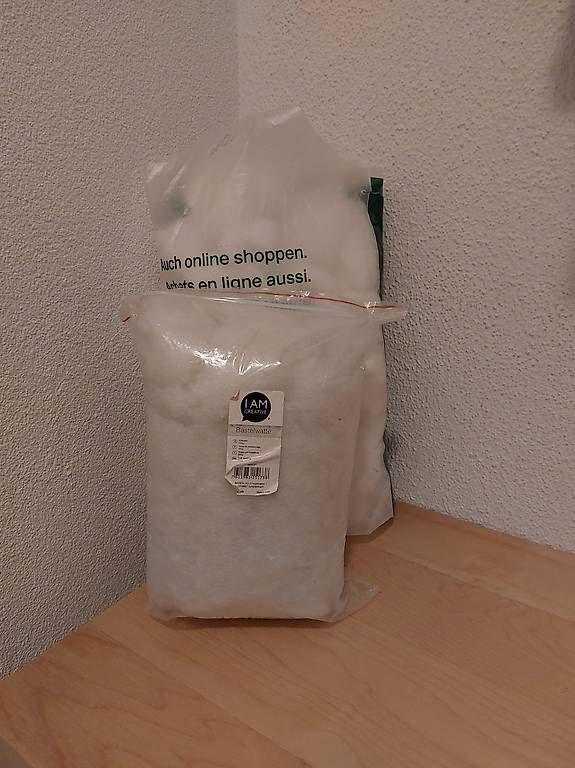 Materiale di riempimento: Stopfwatte gratis abzugeben  – Usato da Stans venduto da Kajaly