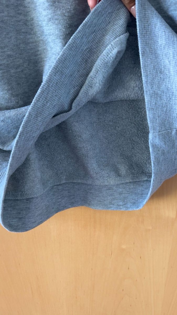 Pullover & Sweatshirts: Sweater Unisex – Gebraucht aus Wilen (Sarnen) von aninaschwab 1