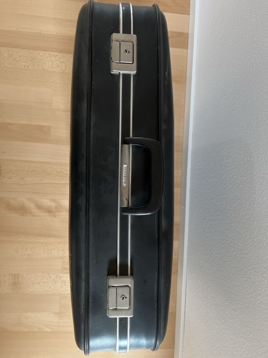 Reisekoffer: Klassischer Koffer, Vintage, schwarz, stabil – Gebraucht aus Bassersdorf von Steyning88 1