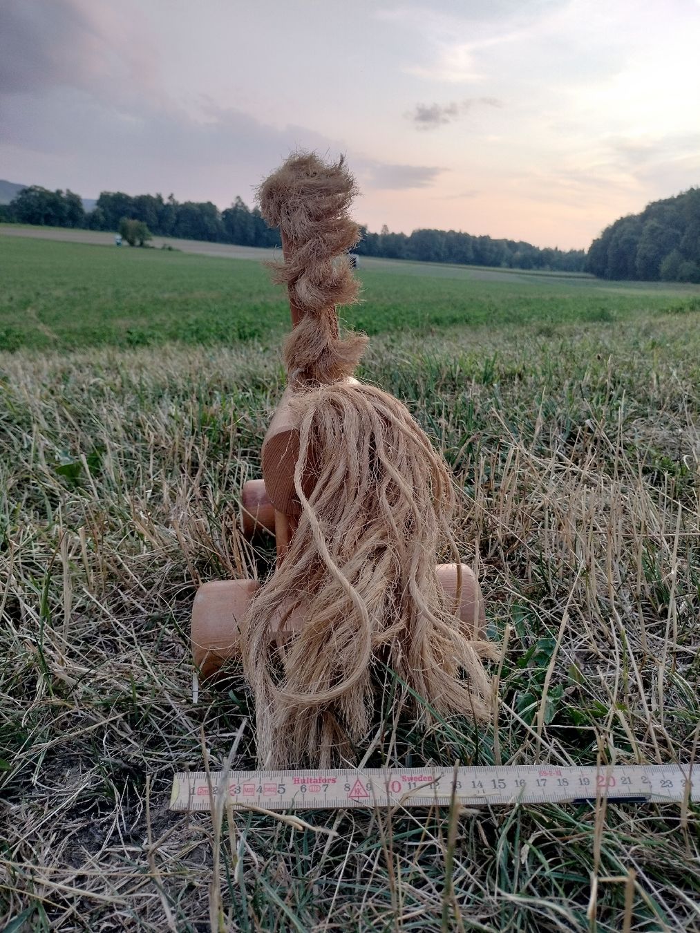 Jouets: Holzpferd mit Rädern braun  – D'occasion à Alten par koebi86 3