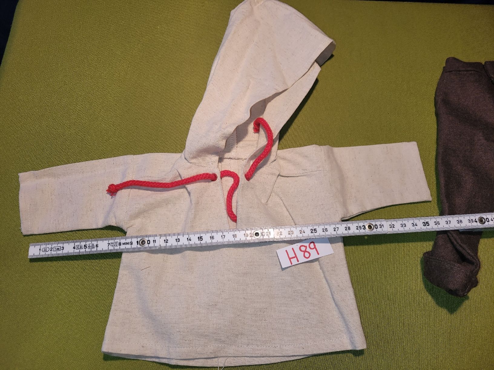 Glorex Bambole: Puppenkleider,Sennenchutteli H89 – Usato da Aarberg venduto da Fink010 1