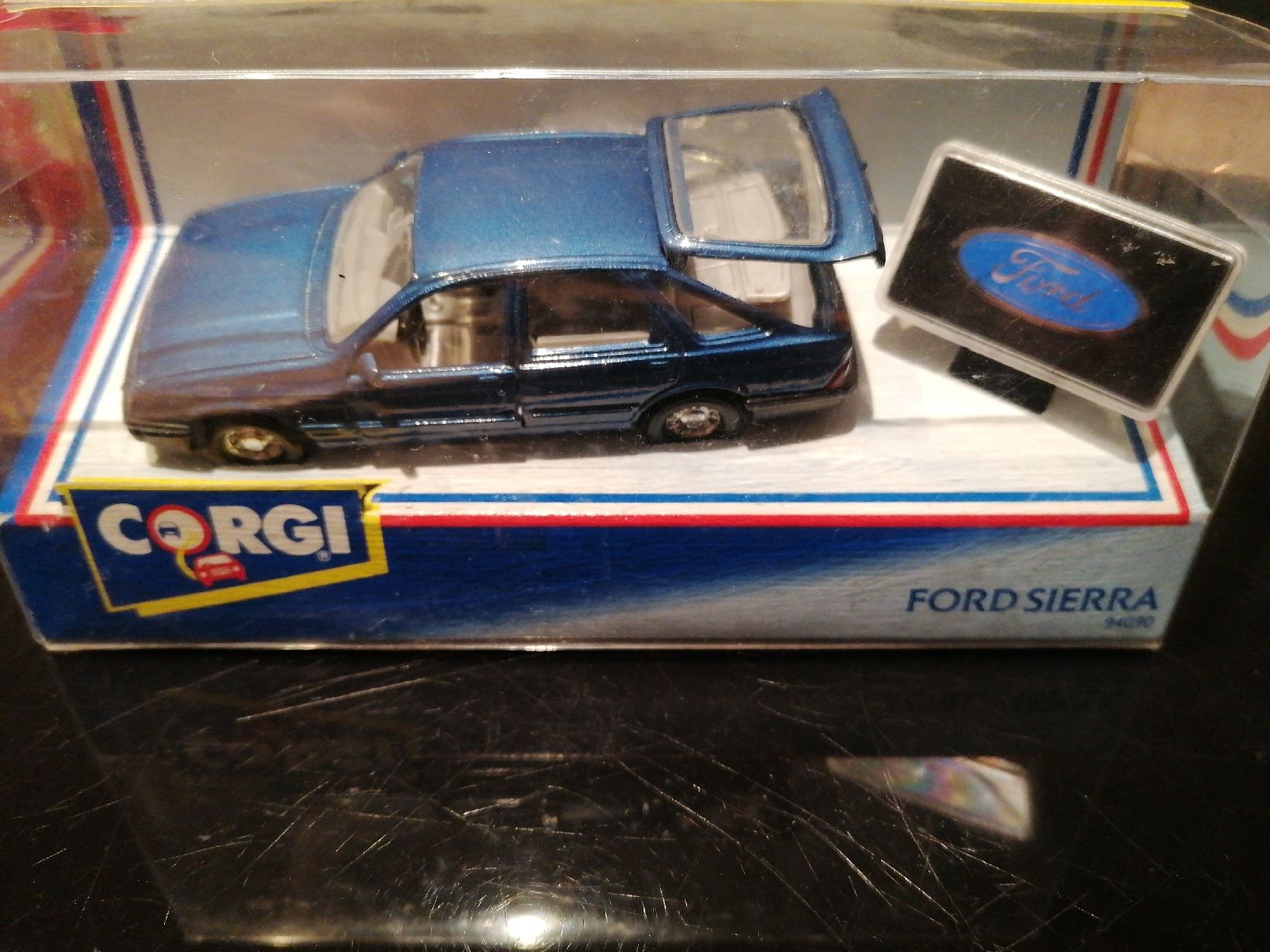 Ford Modellautos: Modellauto Ford Sierra – Neu und originalverpackt aus WINTERTHUR von MAMI210