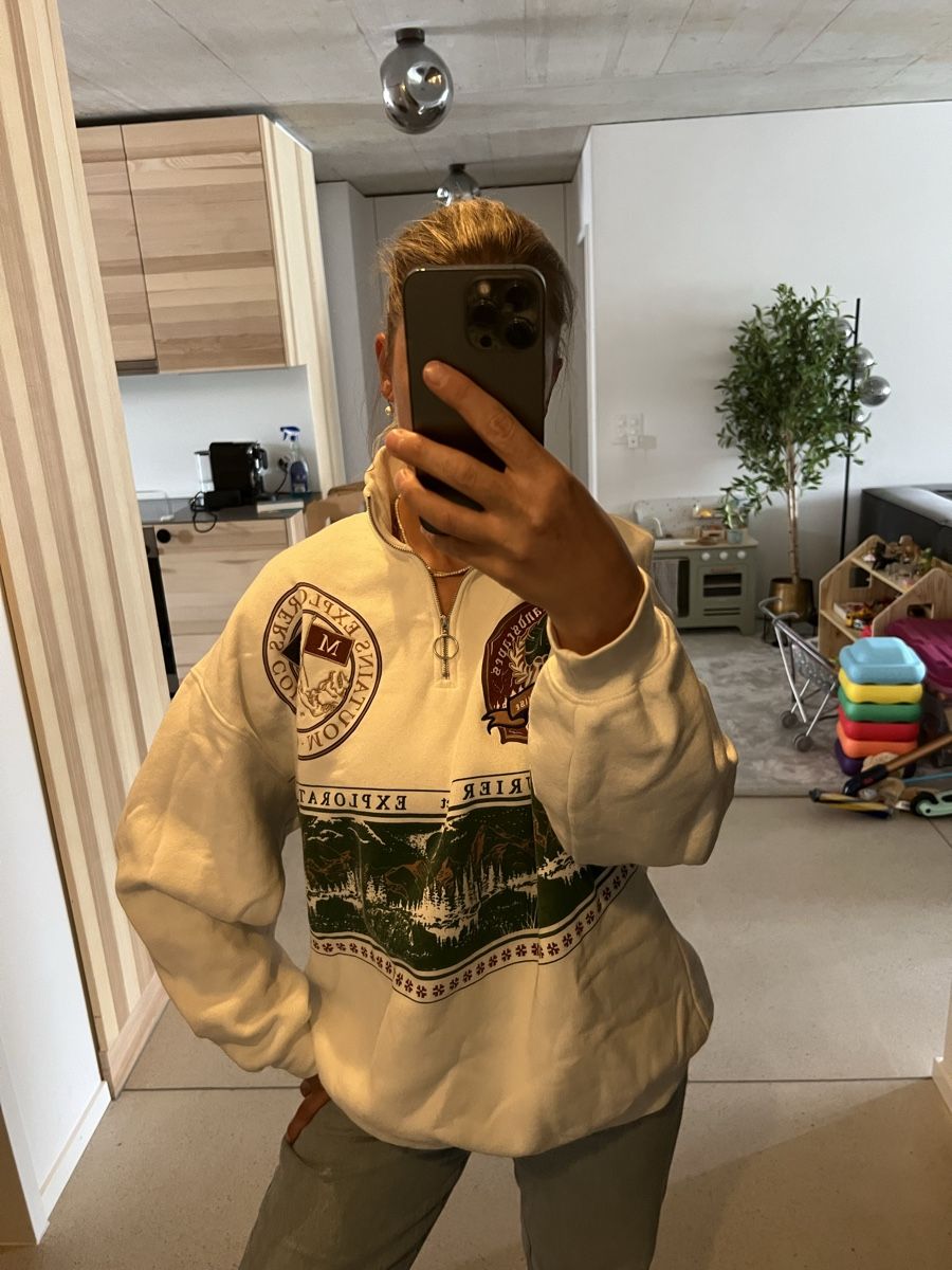 Bershka Maglioni & Felpe: Hoodie Bershka weiss – Usato da Zürich venduto da La.gp