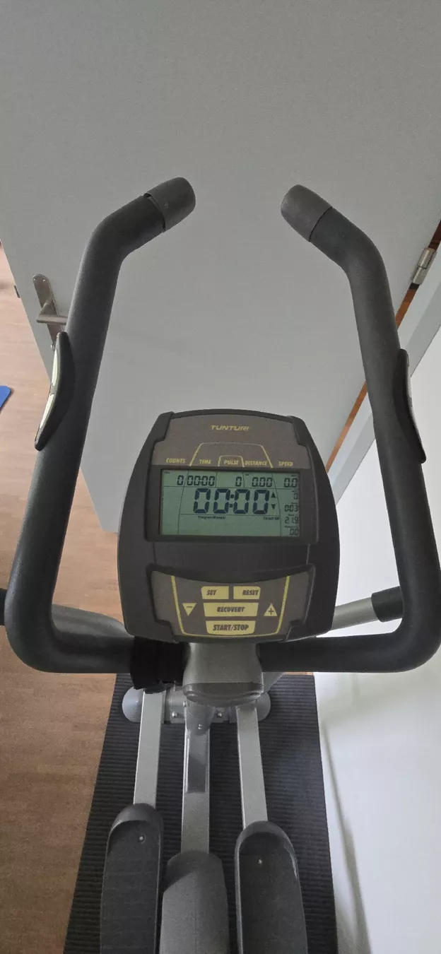 Tunturi Hometrainer: Crosstrainer TUNTURI – Gebraucht aus Winterthur von nhu_s9gd 1