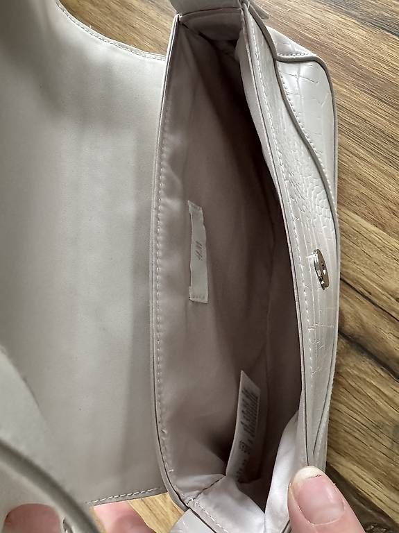 H&M Borse da donna: Weisse Schultertasche – Usato da Bettlach venduto da michellemmm 4