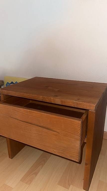Comodini: Nachttisch Holz – Usato da Derendingen venduto da ang_5gnn
