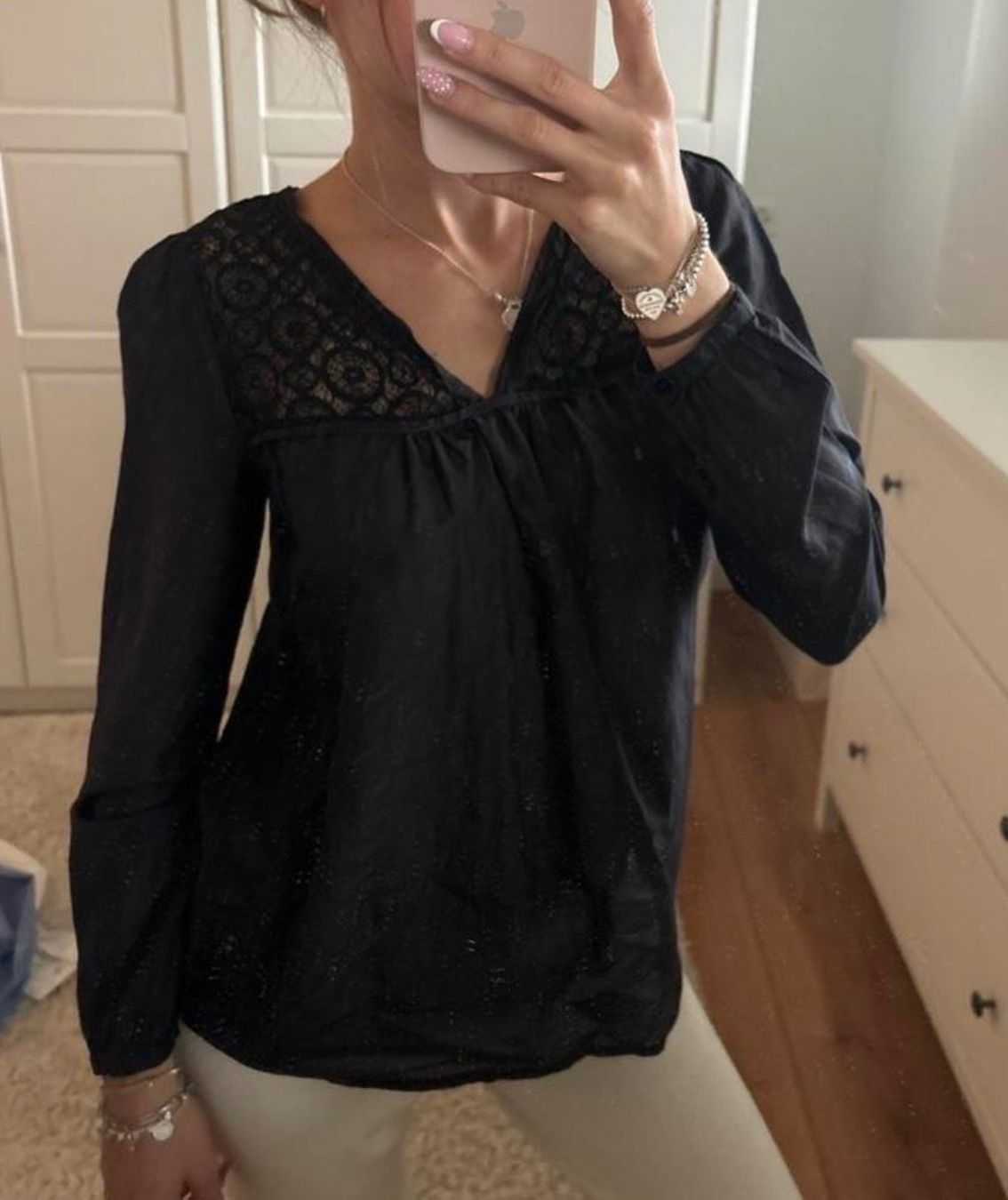 Camicette: Hübsche schwarze Bluse – Usato da Basel venduto da ame_xyr8