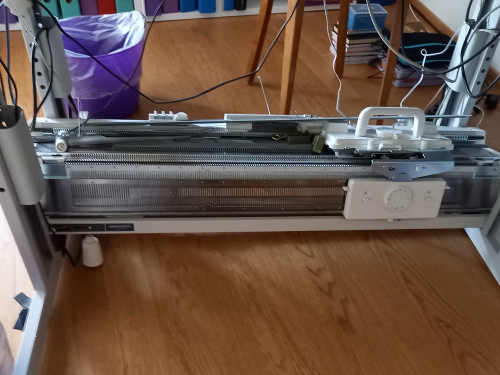 Strickmaschine Silver-Reed SK-280 mit Doppelbettergänzung (Gebraucht ...