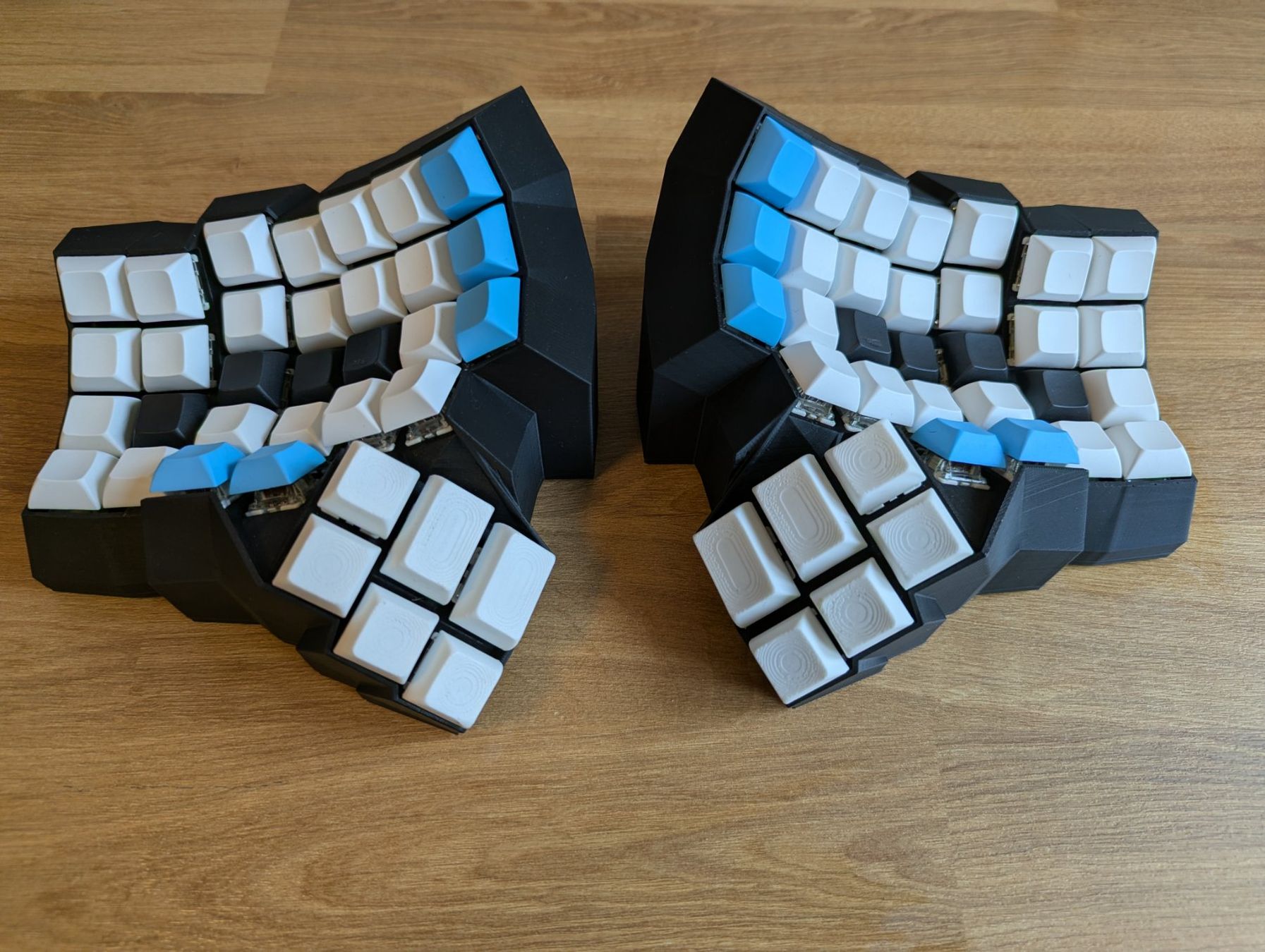 Tastiere: Wireless Dactyl Manuform 6x7 – Nuovo (secondo la descrizione) da Olten venduto da Aramkeebs 1