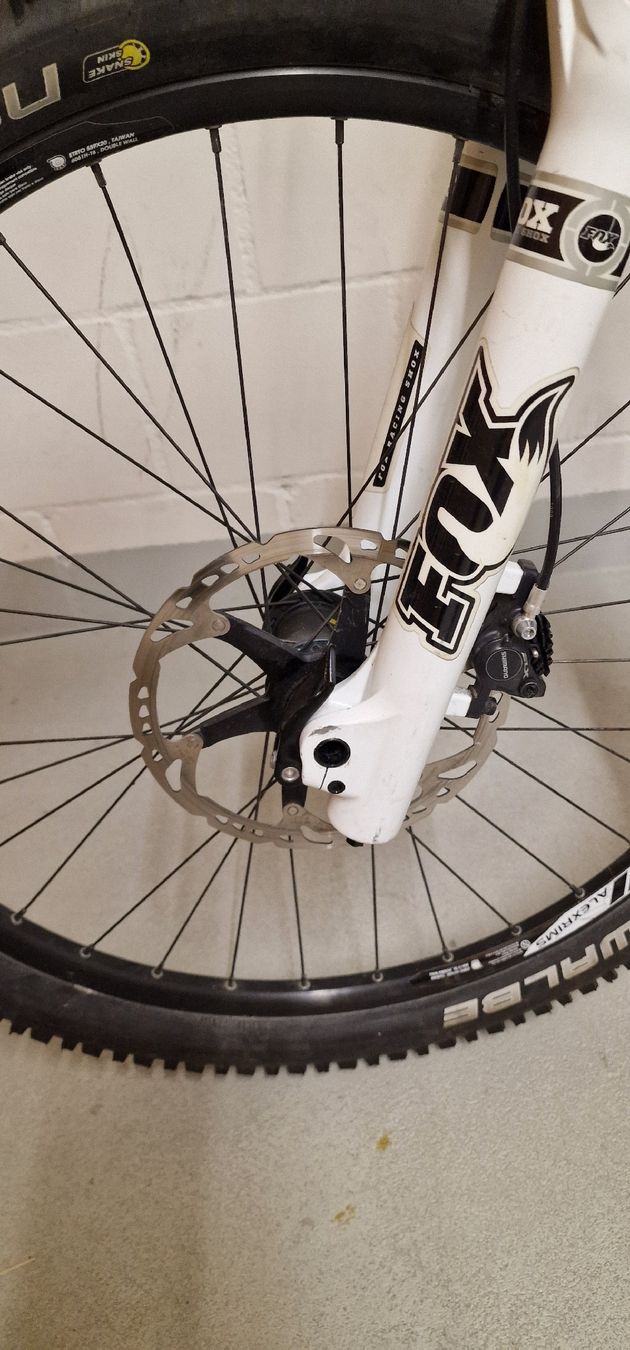 Wheeler Biciclette: Fully Wheeler Raptor R10 mit Carbon-Rahmen – Usato da Sursee venduto da AMO-Sports 2