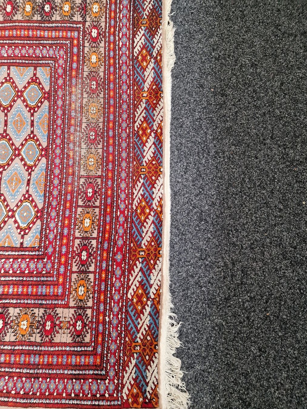 Tappeti: Antiker Teppich mit Gebrauchsspuren – Usato da Untersiggenthal venduto da jumath 2