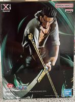 Figurine Dracule.Mihawk bandai namco DXF Special