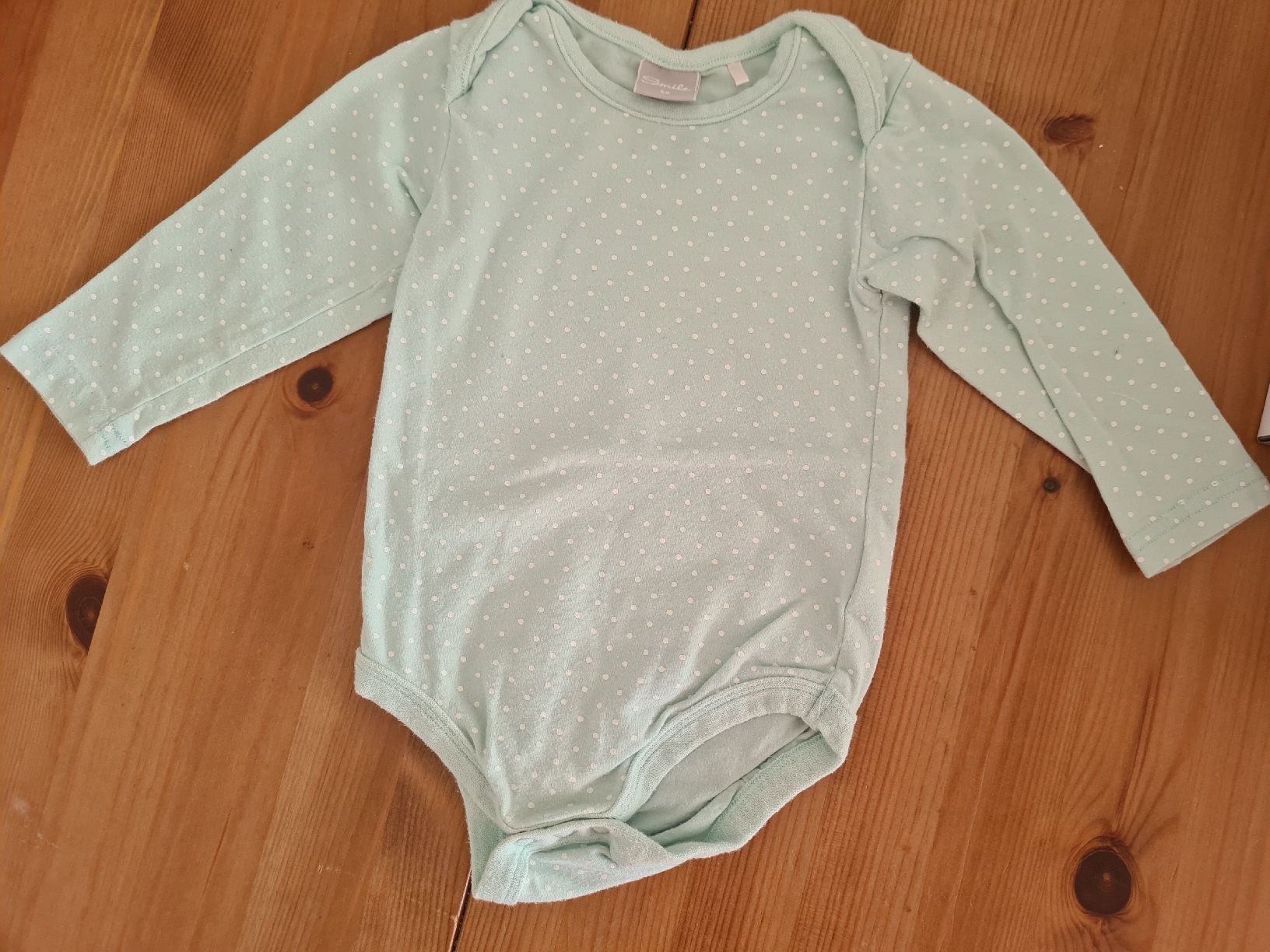 Migros Unterwäsche: Body langarm Smile mint punkten Grösse 68 – Gebraucht aus Horw von Mirii91
