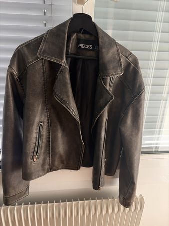 Lederimitat Jacke Pieces grau Grösse L guter Zustand