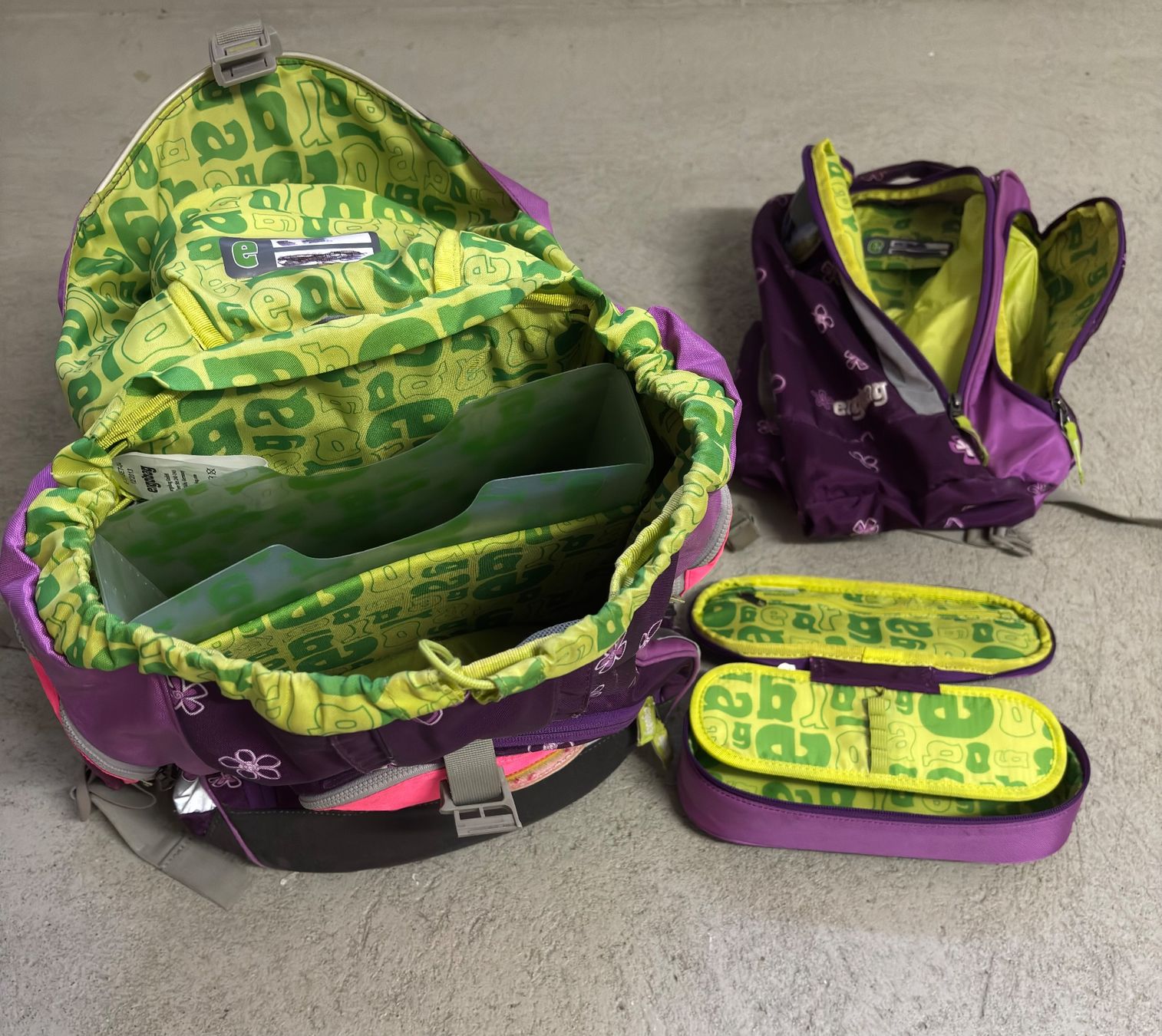 Ergobag Zaini: Schulrucksack  Ergobag + Turnbeutel + Etui – Usato da Sonterswil venduto da VD-Service