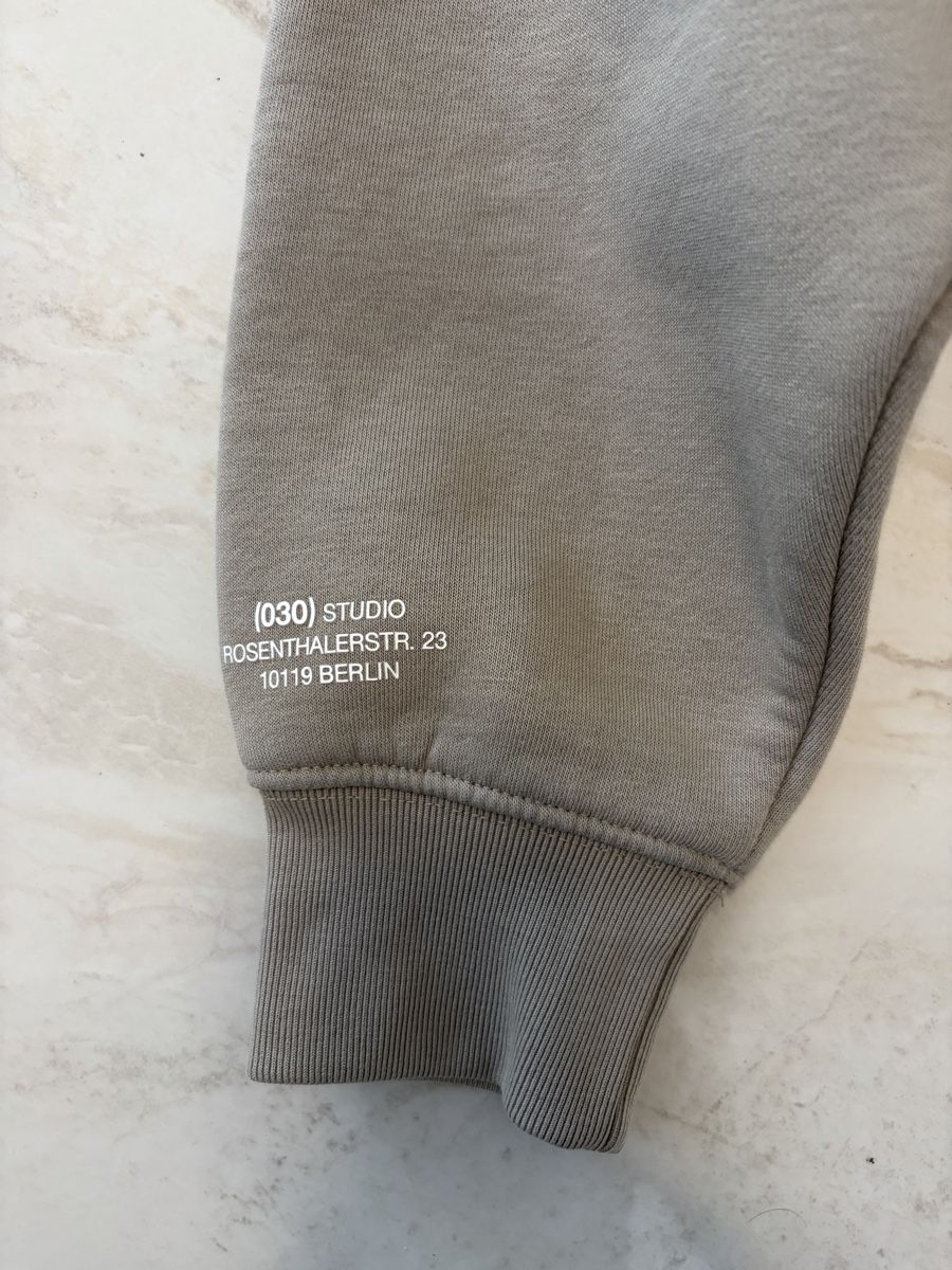 Pulls & Sweat-shirts: WRSTBHVR Pullover Grau / Beige – Neuf (Voir description) à Bronschhofen par elvis75. 3