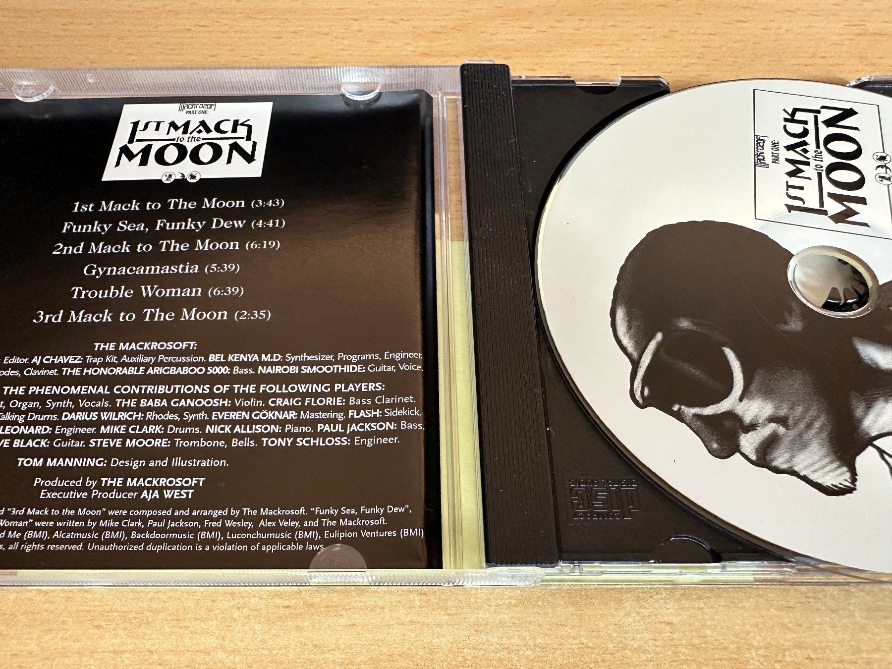 CDs: Mackrosoft – 1st Mack To The Moon – Gebraucht aus Rikon im Tösstal von Alpenmutz 2