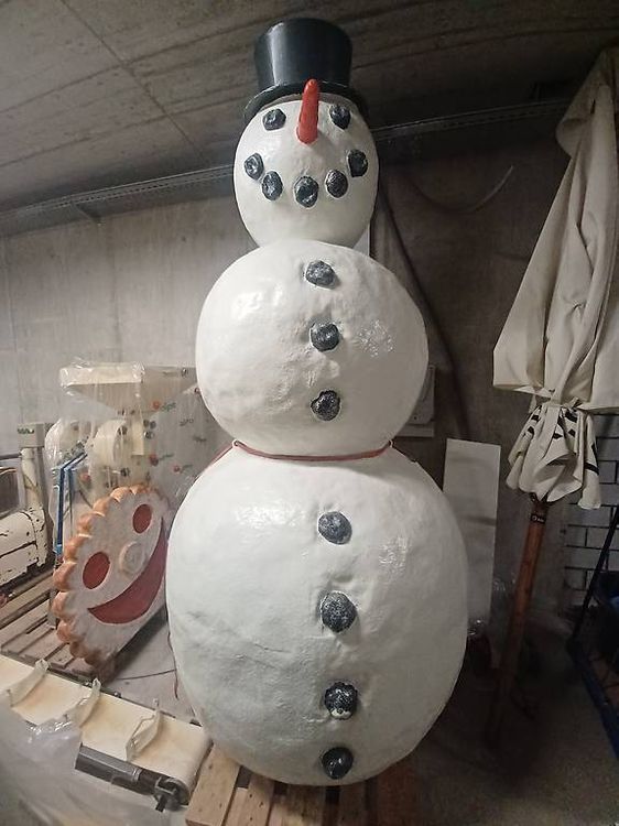 Tutte le decorazioni: XXL Deko Schneemann 2.90m für Weihnachten ⛄☃️❄ – Usato da Hinwil venduto da Finini 2