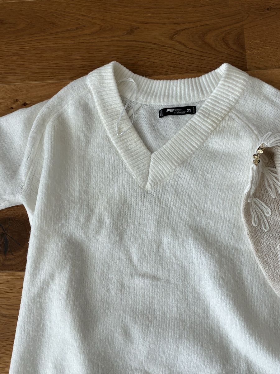 Lotti di vestiti: Paket aus 4 Pullovern Grösse XS – Usato da Wangen SZ venduto da el_paso08 4