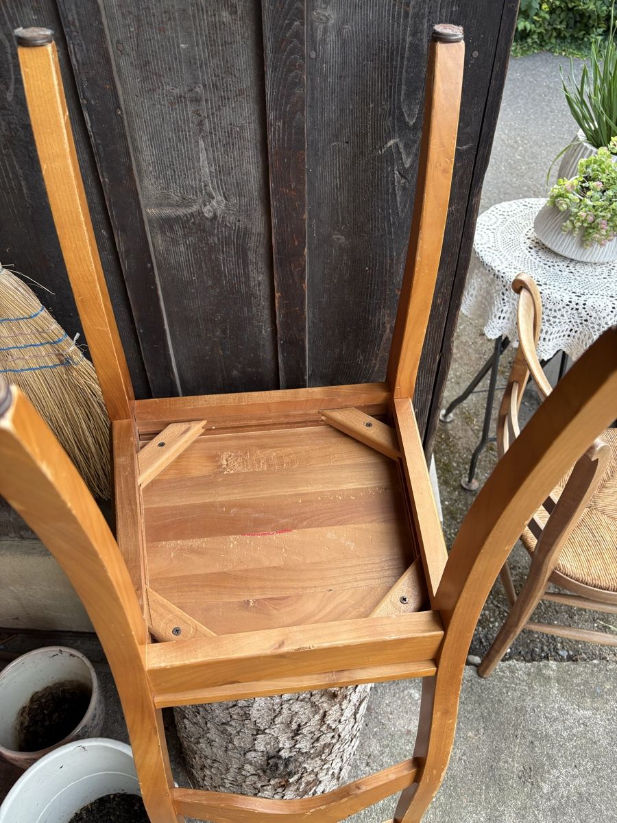 Chaises: Holz Stuhl  – D'occasion à Würenlos par maxli012 3