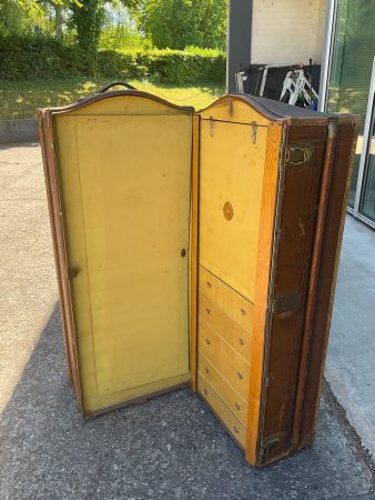 Magnifique malle-armoire vintage Madler Koffer vers 1900
