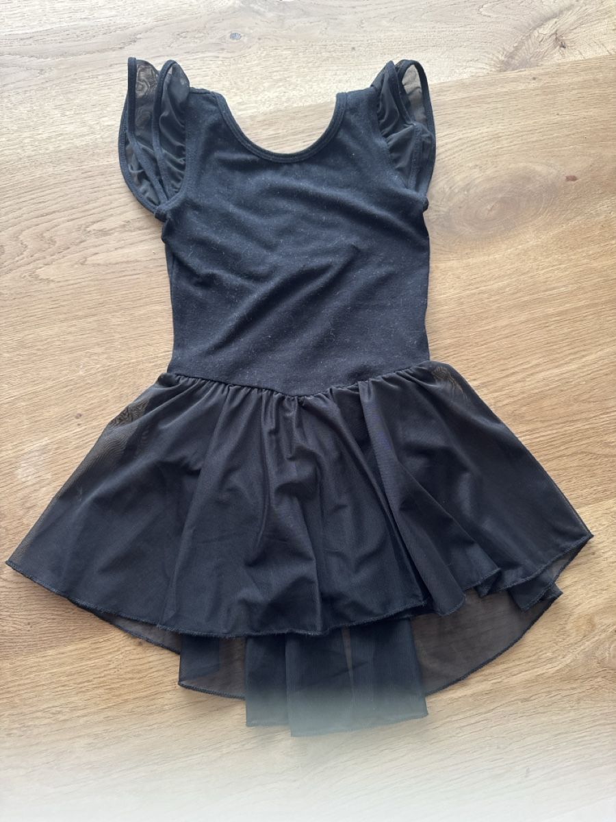 Vestiti & Gonne: Balettkleid 98/104 – Usato da niederhasli venduto da gwe_8l5q