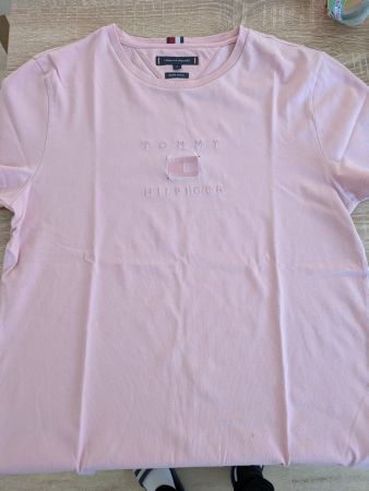 Tommy Hilfiger Pink T-Shirt Size M