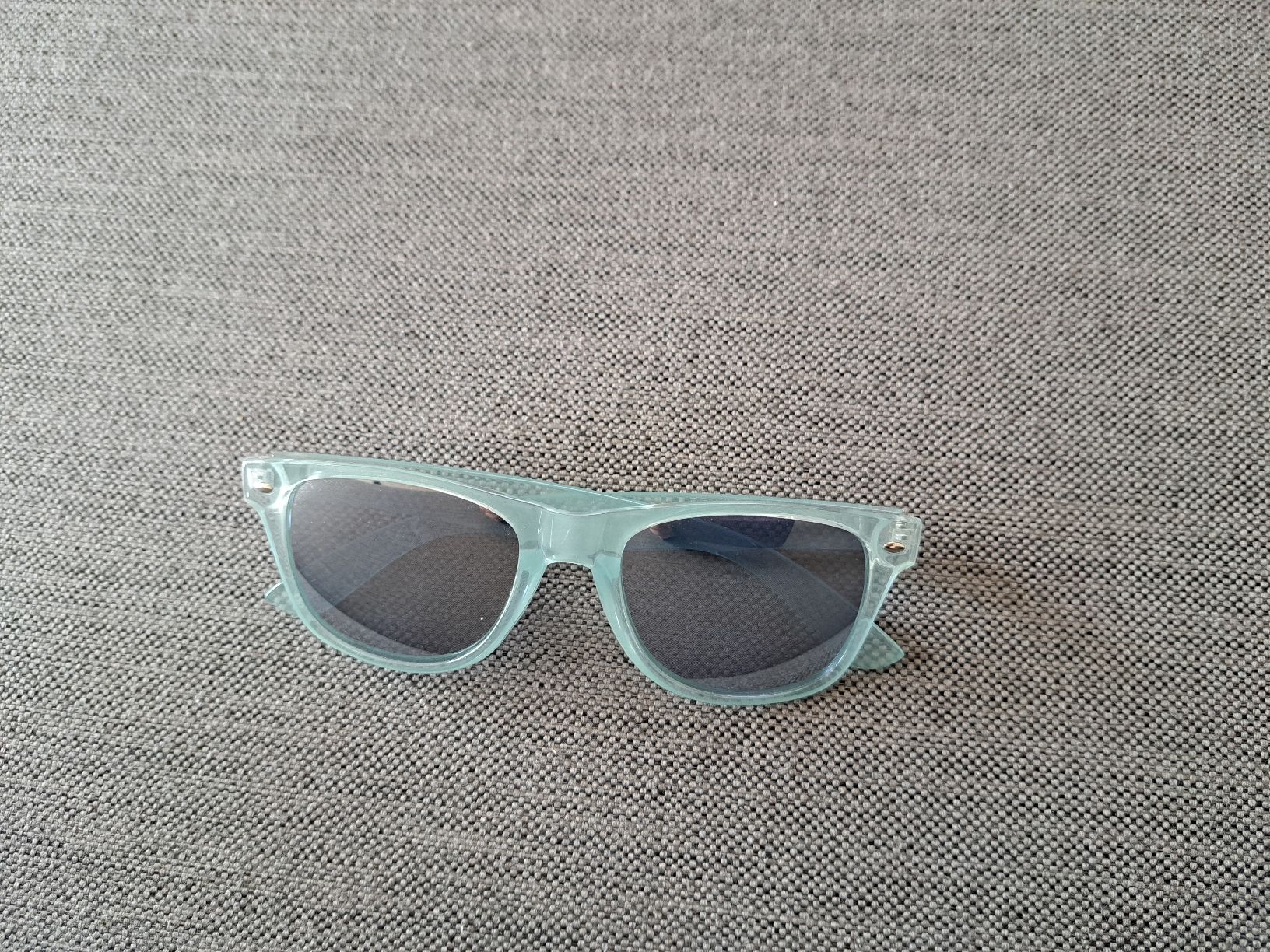 Brillen & Gläser: Sonnenbrille türkis-hellblauer Rahmen Gläser verspiegelt  – Gebraucht aus Jona von cel_s8jx