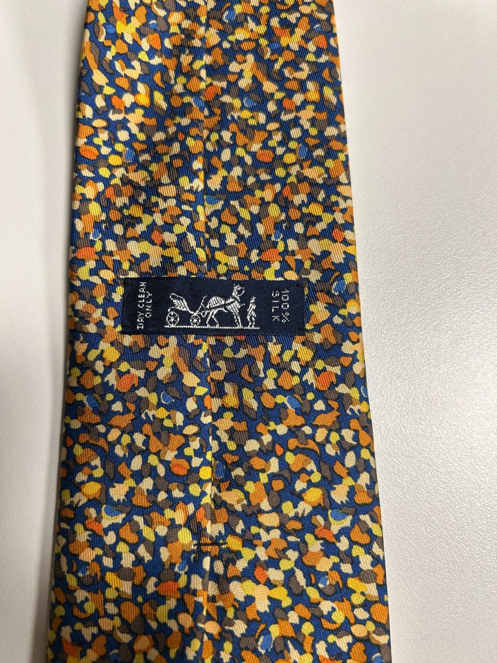 Hermès Cravatte: Hermès Konfetti Krawatte – Nuovo (secondo la descrizione) da Bern venduto da kurtikobolt74 2