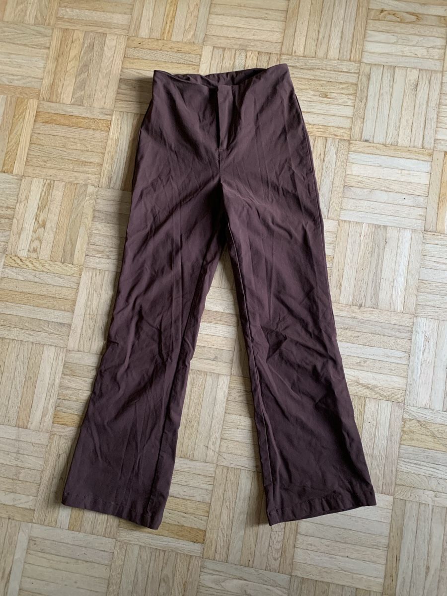 H&M Pantaloni: Brown Pants – Usato da Zürich venduto da chi_7k5b