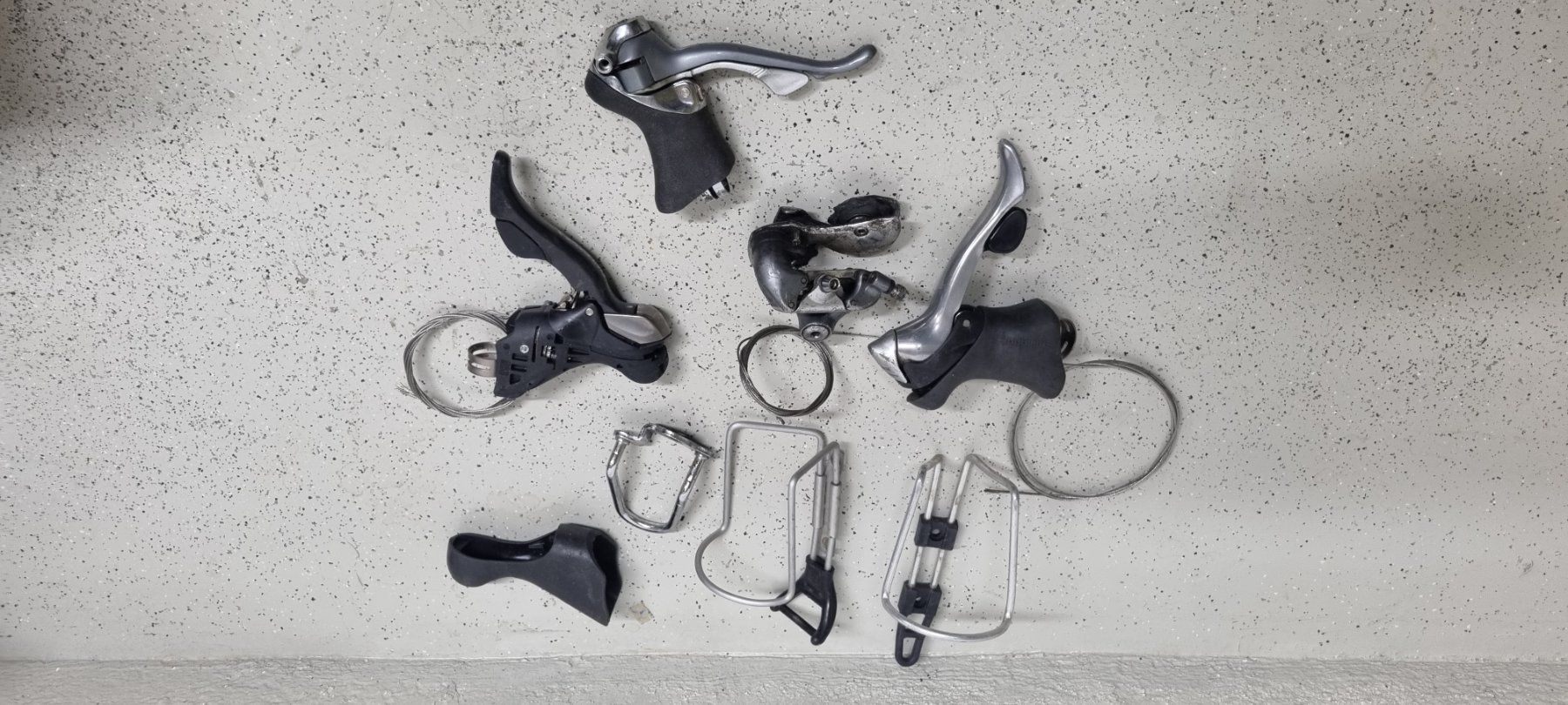 Shimano Pezzi di ricambio: Div.Velo Teilen.Bremshebel...Shimano 105,Ultegra – Usato da Zürich venduto da emi_rp8k