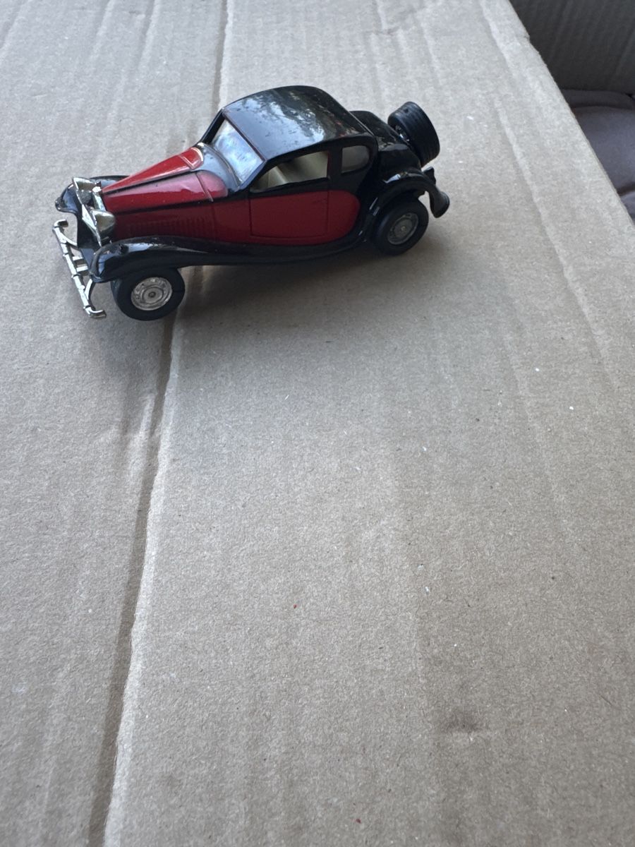 Bugatti Modellini d'auto: Bugatti T 50 Modell 1:43 – Usato da Siebnen venduto da Micha1307