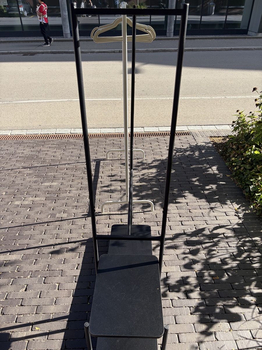 Guardaroba: Wand-Kleiderständer Regal Gina – Usato da Zürich venduto da van_72mn 3
