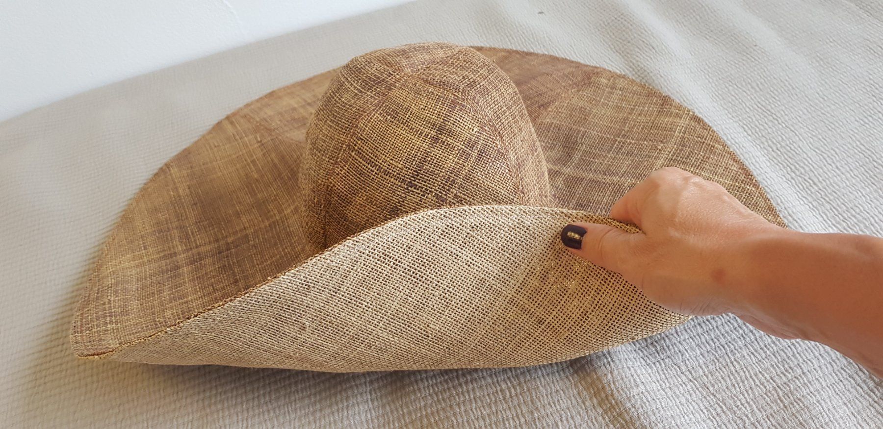 Chapeaux, bonnets & casquettes: Handmade Strohhut, Damen Hut – D'occasion à Gutenswil par Spomi 4
