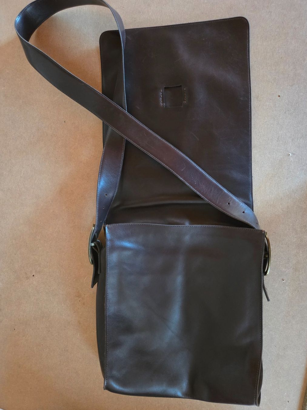 Taschen für Damen: Damen-Echtledertasche "Think!" – Gebraucht aus Rheinfelden von PRINZ4L 5