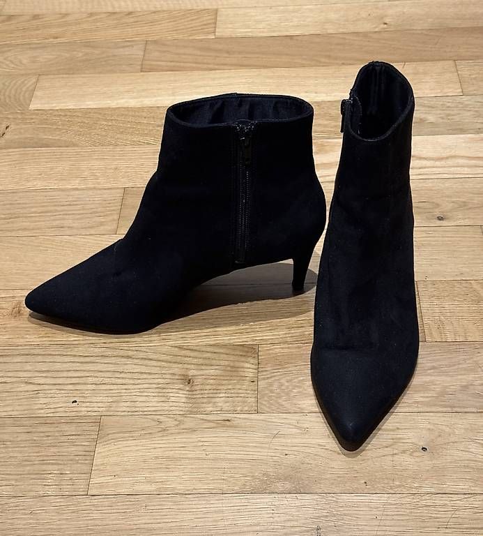 H&M Scarpe da donna: Stiefeletten Gr. 39 H&M – Usato da Zürich venduto da sunsilvana