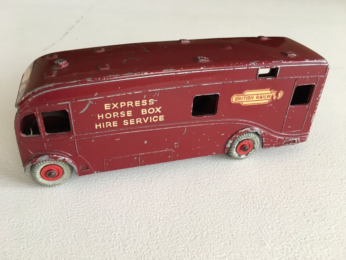 Dinky Toys Giocattoli: Dinky Pferdetransporter – Usato da Grellingen venduto da Toyhamster 1