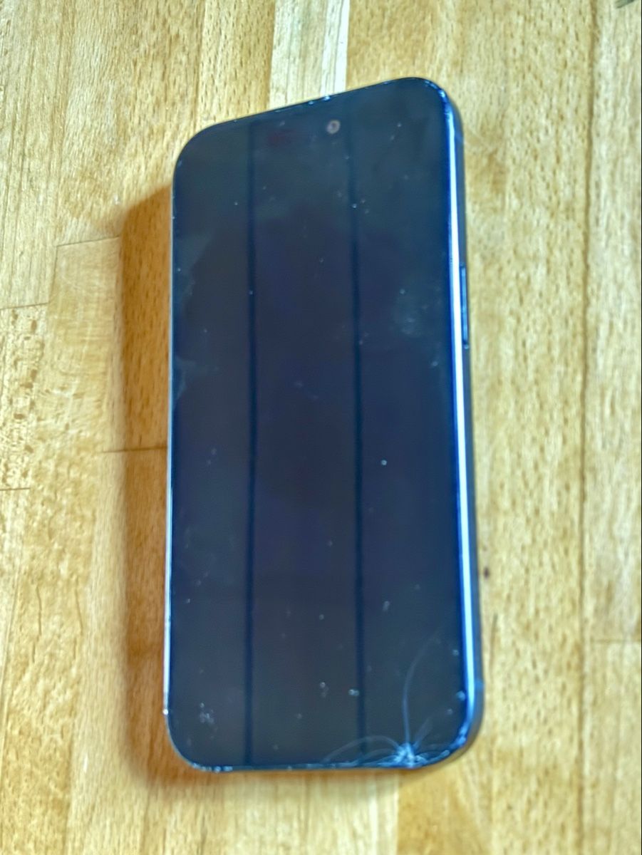 Apple Handys / Smartphones: Iphon 15 gebrauchter Zustand/ leichte Defekte  – Gebraucht aus Steckborn von bra_f7jy 4