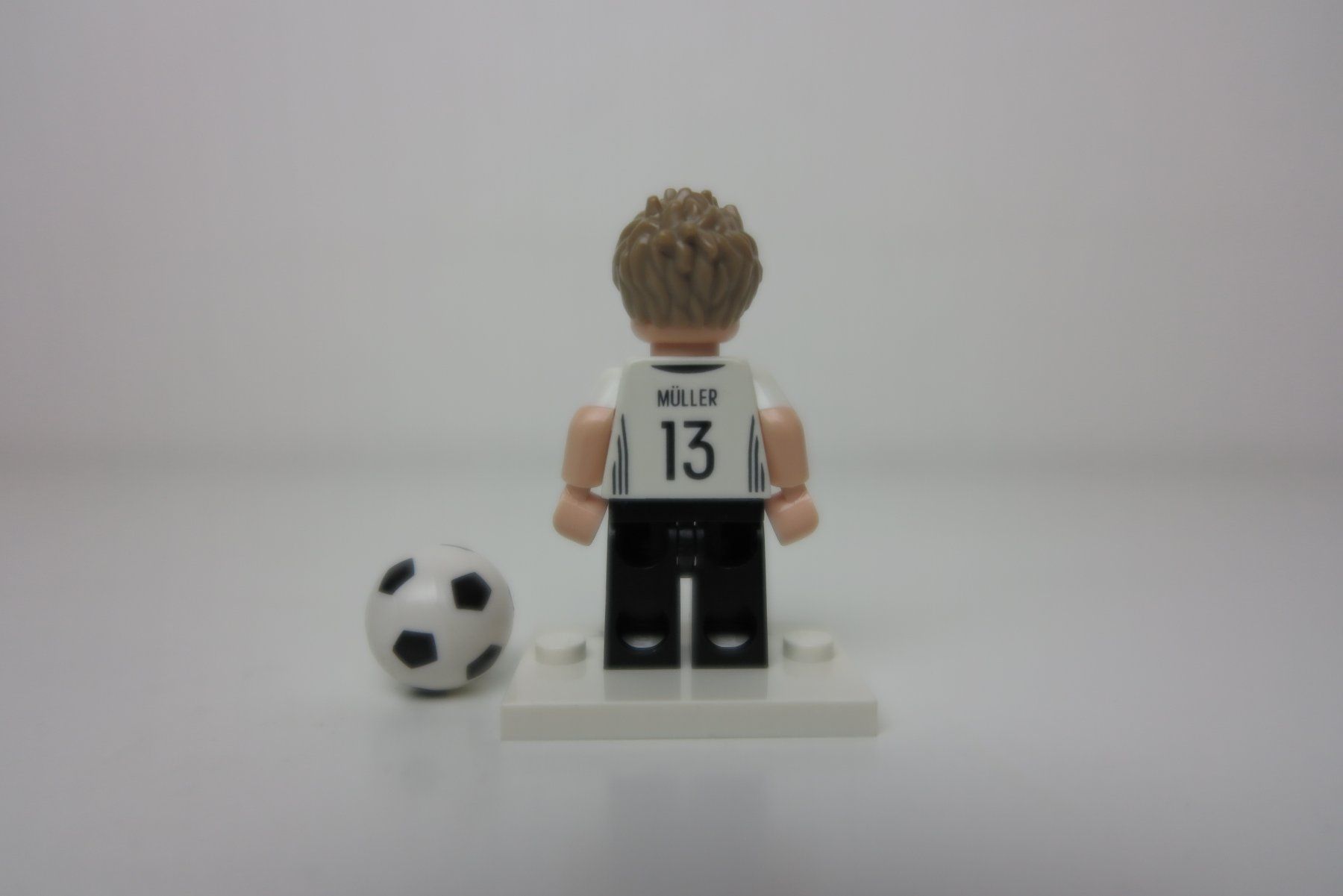 Lego Giocattoli: LEGO Minifigur CMF DFB Thomas Müller – Nuovo (secondo la descrizione) da Ostermundigen venduto da RG-Collector 1