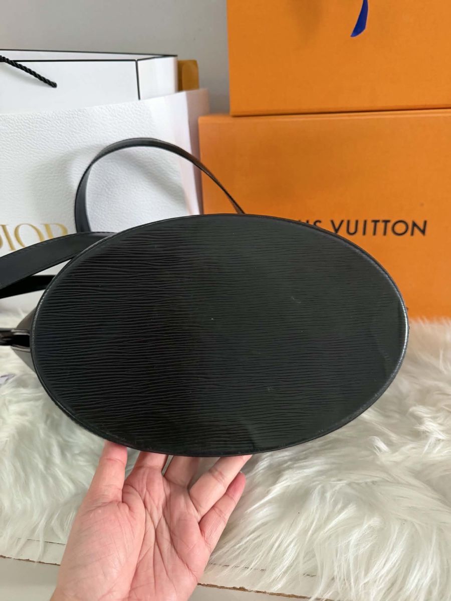 Louis Vuitton Sacs femmes: Louis Vuitton Saint Jacques Handtasche Epi  – D'occasion à Buch am Irchel par Pukpan_99 2